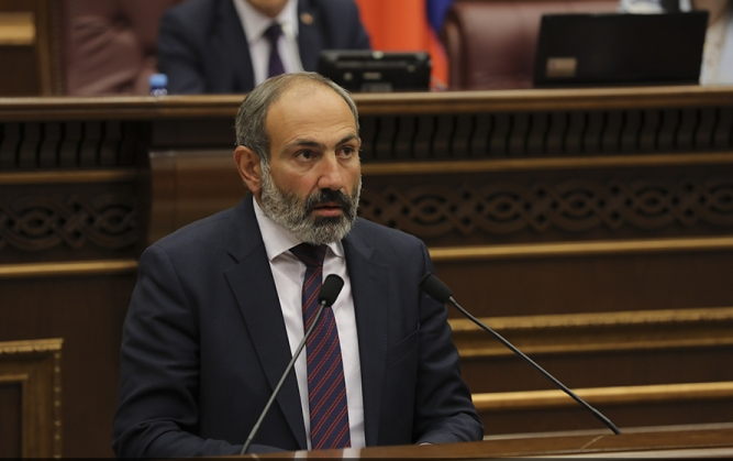 Thủ tướng Armenia Pashinyan nêu rõ quyết định ký thỏa thuận này được đưa ra dựa trên những phân tích chuyên sâu về tình hình chiến sự thực địa và các ý kiến đánh giá của những chuyên gia quân sự xuất sắc nhất. Ảnh: AW.