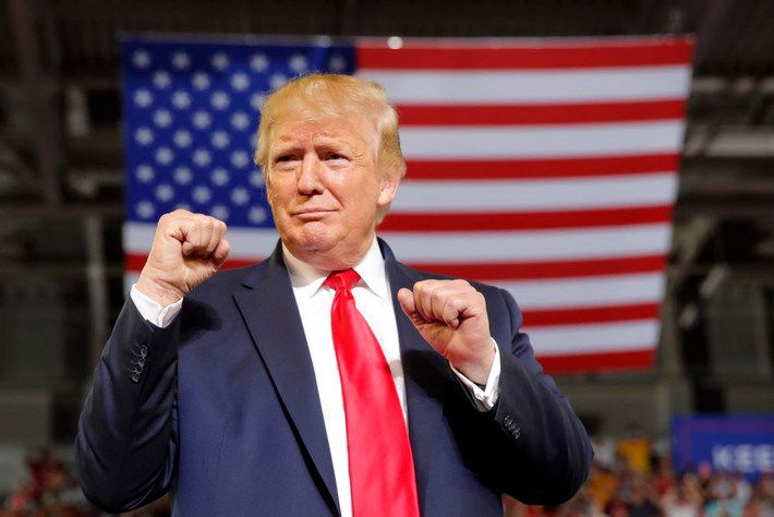 Nếu Tổng thống Trump có thể giành được các bang thuộc Vành đai Mặt trời (The Sun Belt) mà ông từng chiến thắng năm 2016 và đánh bại ông Biden ở bang chiến địa Pennsylvania, ông có thể tiếp tục nắm giữ Nhà Trắng thêm 4 năm nữa.