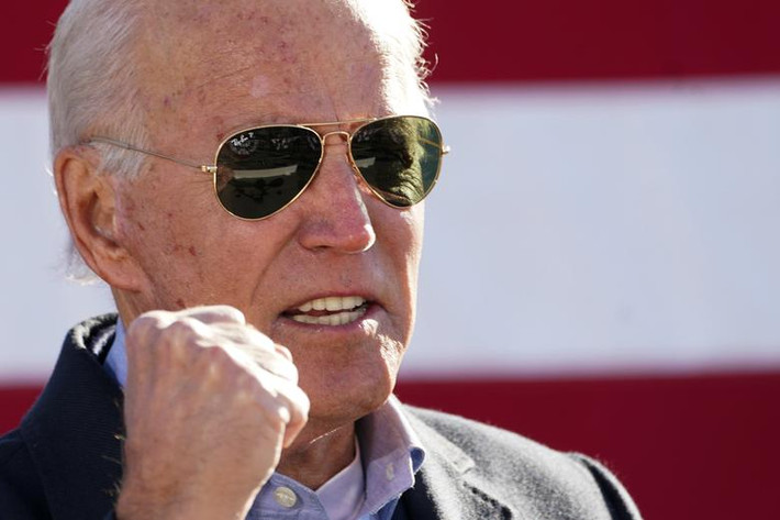 Dữ liệu thăm dò cập nhật của trang FiveThirtyEight cho thấy cựu Phó Tổng thống Mỹ Biden dẫn trước đương kim Tổng thống Trump 4,8 điểm phần trăm ở Pennsylvania. Tuy nhiên, kết quả thăm dò trung bình cập nhật của RealClearPolitics lại cho thấy ông Biden dẫn trước ông Trump 2,9 điểm phần trăm tại bang này. Đây là lý do giải thích tại sao cả hai ứng cử viên dường như đang dồn lực vào bang chiến địa Pennsylvania.
