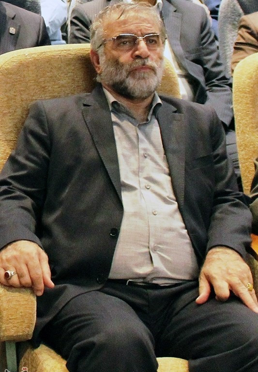 Ông Mohsen Fakhrizadeh sinh năm 1958 tại Qom. Ông trở thành một thành viên của Vệ binh Cách mạng Hồi giáo Iran sau cuộc Cách mạng Hồi giáo Iran năm 1979. Ảnh: Wikipedia.