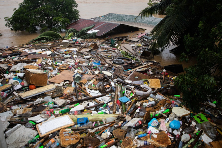 Philippines hứng chịu trung bình 20 cơn bão mỗi năm. Chúng thường quét sạch mùa màng, nhà cửa và các cơ sở hạ tầng ở những khu vực vốn đã nghèo khó.
