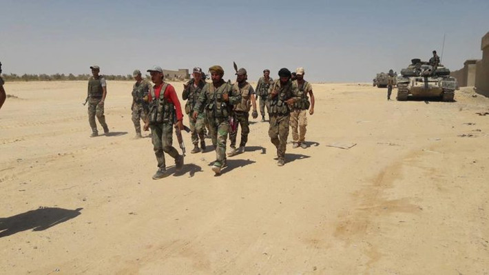 Trước đó, vào sáng 10/5, các tay súng thánh chiến Hurras Al-Deen có liên hệ với mạng lưới al-Qaeda đã phục kích Quân đội Syria tại Al-Tanjara, khiến ít nhất 35 binh sĩ chính phủ thiệt mạng. Ảnh: AMN.