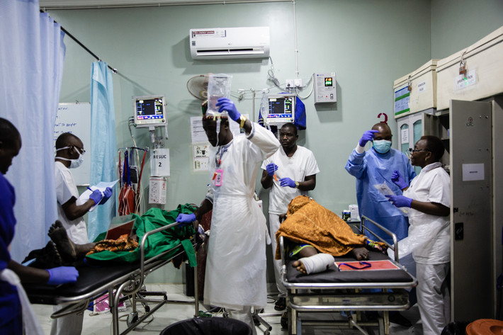 Ngày 11/4, nhóm phẫu thuật của ICRC ở Maiduguri tiếp nhận 18 dân thường bị thương trong các cuộc giao tranh gần đây.