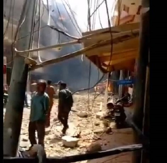 Theo Daily Mail, vụ tai nạn xảy ra chỉ vài ngày sau khi Pakistan bắt đầu cho phép nối lại các chuyến bay thương mại.