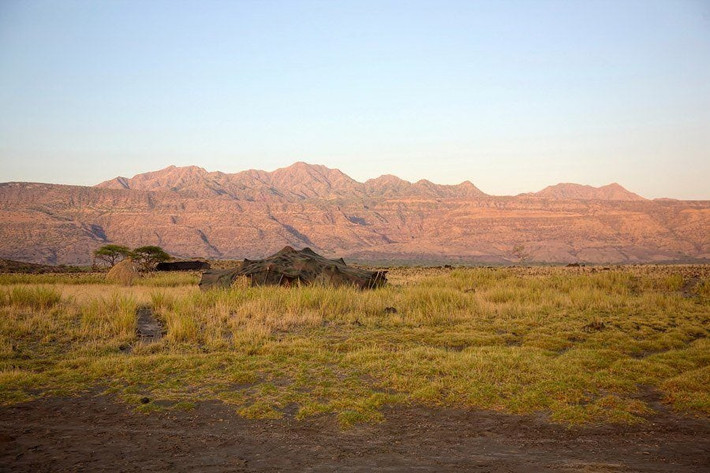 Khu cắm trại gần làng Maasai bên hồ Natron.