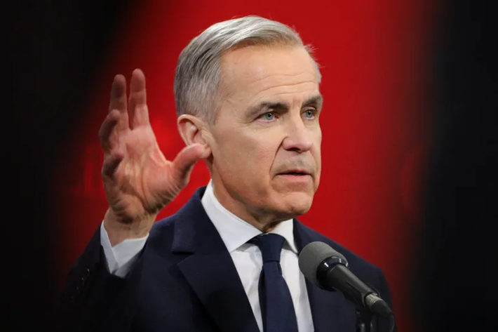 Theo Al Jazeera, với việc giành được 85,9% tổng số phiếu, ông Mark Carney đã đánh bại cựu Bộ trưởng Tài chính Chrystia Freeland để trở thành lãnh đạo của Đảng Tự do. Dự kiến, ông Mark Carney sẽ tuyên thệ nhậm chức Thủ tướng Canada trong vài ngày tới. Ảnh: Reuters.