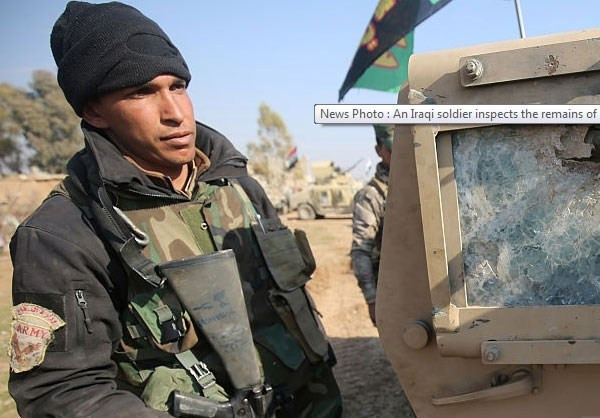 Một thành viên của lực lượng Iraq trên chiến trường. (Nguồn ảnh: Fars News Agency)