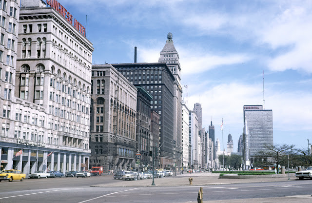 Những bức ảnh phần nào giúp độc giả hình dung ra một thành phố Chicago hiện đại hàng chục năm trước. (Nguồn ảnh: Vintag)