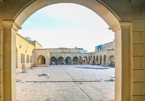 Nhà thờ al-Tahira nằm gần thị trấn Qaraquash, phía đông nam thành phố Mosul.