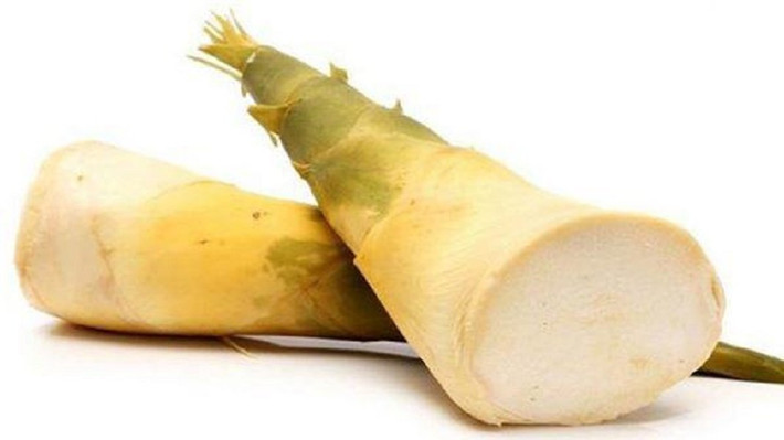 Măng: Măng được thu hoạch vào mùa đông thường chưa nổi lên khỏi mặt đất và giá trị dinh dưỡng của chúng cũng tương đối cao.