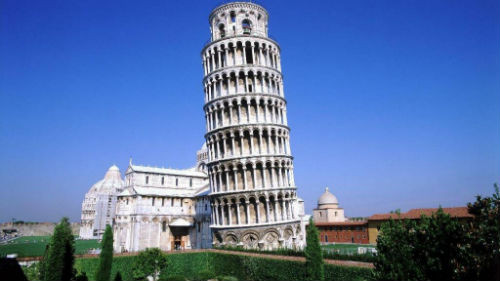 Sự thật thú vị về tháp nghiêng Pisa ở Italy: Phải mất hơn 200 năm để hoàn thành công trình vĩ đại này.