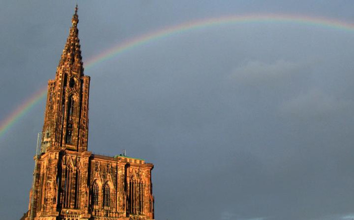 Với chiều cao 142 mét, nhà thờ Strasbourg ở Pháp trở thành tòa nhà cao nhất thế giới năm 1647 và nắm giữ kỷ lục này trong 227 năm.