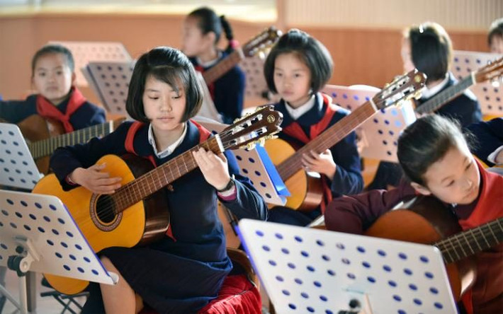 Được mở cửa vào năm 1989, Cung học sinh Mangyongdae là “cung điện” lớn nhất của Triều Tiên phục vụ hoạt động ngoại khóa cho học sinh.