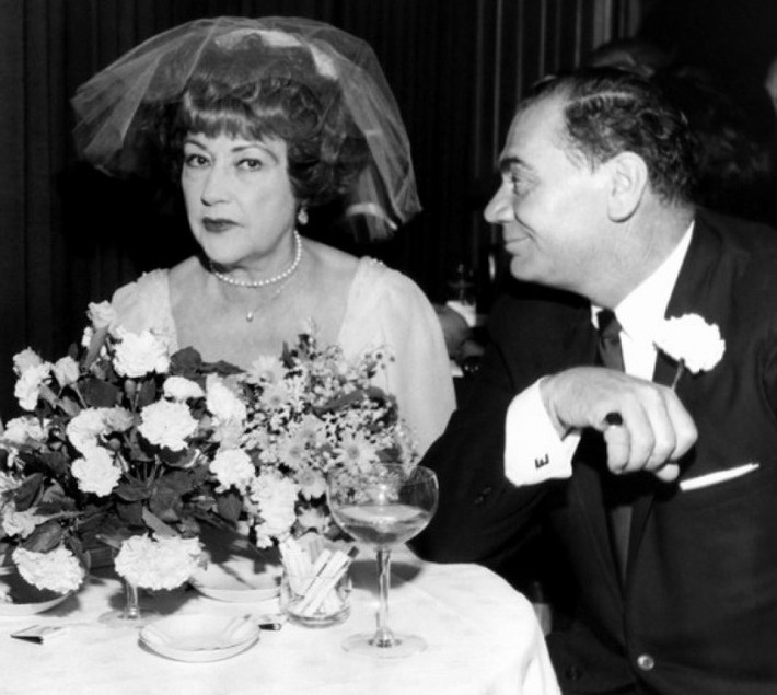 Cặp sao Hollywood Ernest Borgnine và Ethel Merman kết hôn năm 1964. Tuy nhiên, họ chia tay chỉ sau 32 ngày.