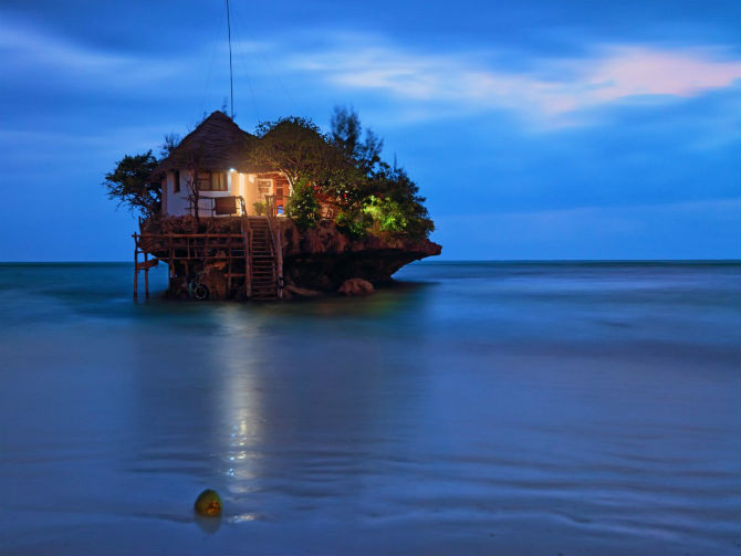 Zanzibar được bao quanh bởi một số bãi biển tuyệt vời nhất Châu Phi.