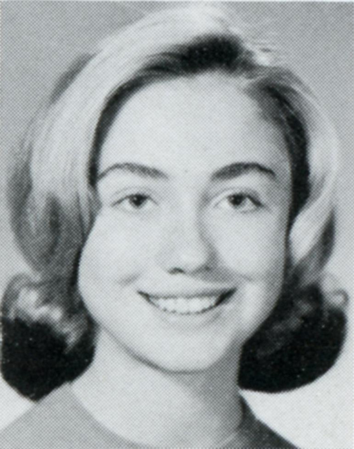 Nụ cười rạng rỡ của bà Clinton thời trẻ.