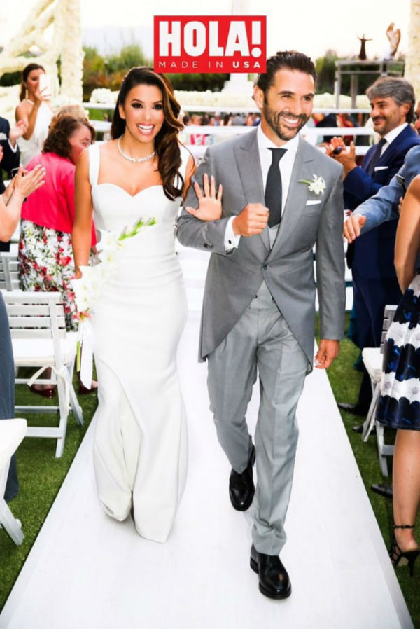 Nữ diễn viên Eva Longoria cao 1,57 mét và chồng của cô, Jose Antonio Baston, cao 1,68 mét. Họ vừa tổ chức đám cưới vào năm nay.