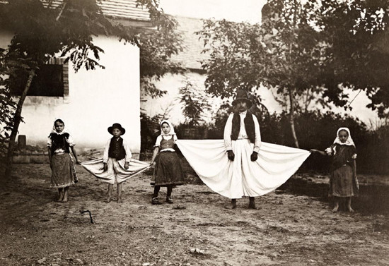 Hình ảnh cha và con ở Hungary tháng 10/1914.