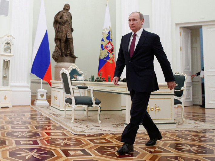 Trang web Russia Beyond the Headlines cho biết, nhãn hiệu thời trang yêu thích của ông Putin là Kiton và Brioni. Ảnh: BI.