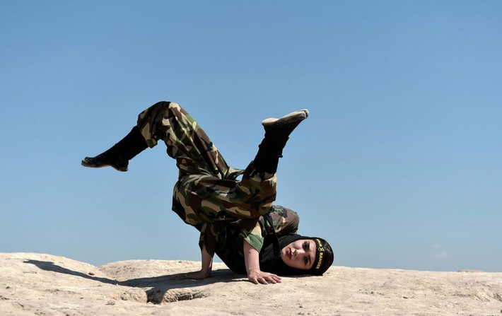 Các cô gái phải trải qua khóa đào tạo khắc nghiệt để trở thành nữ binh ninja. Ảnh: The Sun.