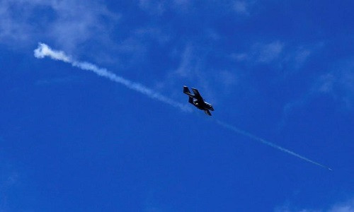 Máy bay quân sự nã rocket vào căn cứ của nhóm khủng bố có liên hệ với phiến quân IS ở Marawi.