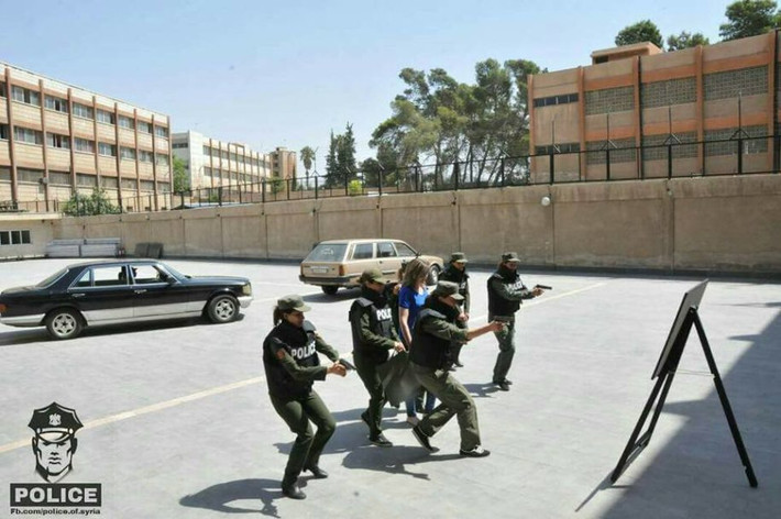 Những cô gái Syria trong buổi tập luyện.