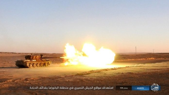 Được biết, sau những thất bại tại Raqqa và Mosul, tổ chức khủng bố IS đang dồn toàn bộ binh lực tại Deir ez-Zor nhằm thiết lập một “thủ phủ” mới.
