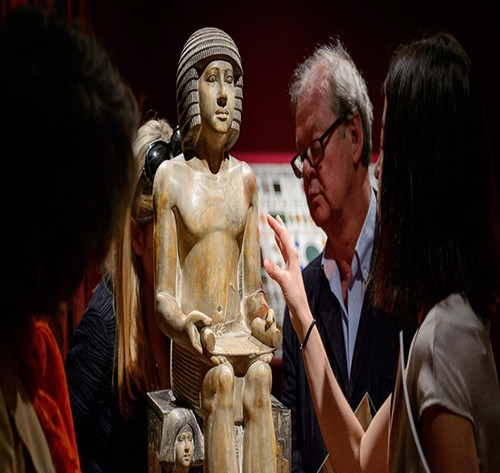 Trong thế giới Ai Cập cổ đại, người khuyết tật luôn được tôn trọng. Ngoài ra, những người lùn có vị trí quan trọng, nắm giữ quyền hành trong gia đình.