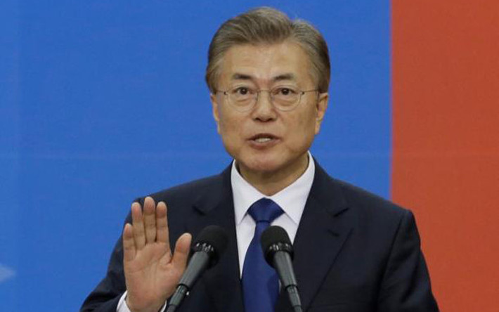Ông Moon Jea-in tuyên thệ nhậm chức ngày 10/5. Ảnh: Reuters.