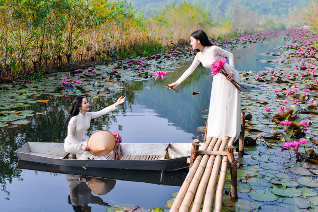 Các cô gái trẻ đều là mẫu ảnh khá chuyên nghiệp.