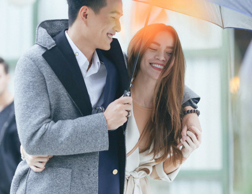 Bà mẹ một con Hồ Ngọc Hà được trai trẻ tỏ tình, theo đuổi trong phim ngắn. Tuy là lần đầu tiên kết hợp cùng nhau, cả hai vẫn diễn xuất rất ăn ý ở những phân đoạn tình cảm.