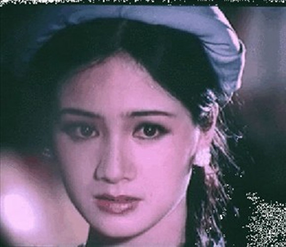 Sau đó, Thu Hà trở thành gương mặt được yêu mến với hàng loạt vai diễn thời kỳ thập niên 90. Nữ diễn viên được xếp hàng mỹ nhân của dòng phim mì ăn liền.