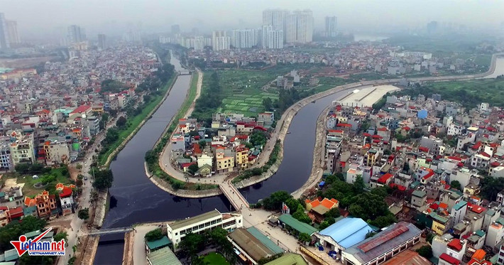 UBND TP Hà Nội vừa phê duyệt đề án cải tạo, làm sống lại 4 dòng sông chết: sông Đáy, sông Nhuệ, sông Tô Lịch và sông Tích. Theo đó, từ nay đến năm 2020, TP sẽ hoàn thành việc tách nước thải đưa về hệ thống xử lý tập trung trước khi đổ vào hồ, xử lý tất cả các hồ nội thành và các hồ gắn với di tích lịch sử, danh lam thắng cảnh bị ô nhiễm nghiêm trọng.