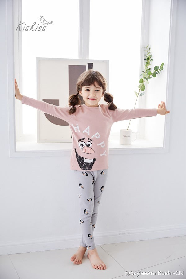 Đến nay, người mẫu 8 tuổi từng xuất hiện trên nhiều trang bìa tạp chí cho trẻ em như The Kids, Enfant, MAISON...