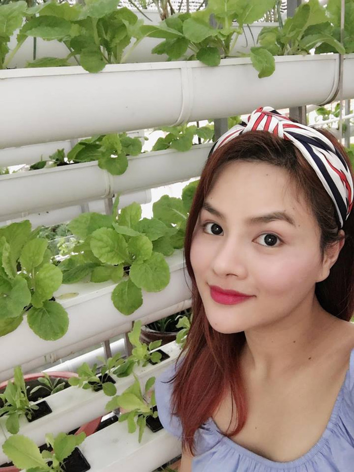 Cựu người mẫu giao nhiệm vụ trồng rau và cây ăn trái cho người bảo vệ và kết quả khiến cô vô cùng ưng ý.