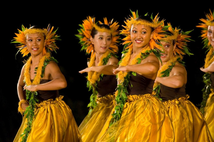 Đến Hawaii, du khách sẽ có cơ hội trải nghiệm nhiều hoạt động du lịch tuyệt vời, cũng như khám phá những nét văn hóa đặc sắc. Ảnh: Msmithmaui/Blogspot.