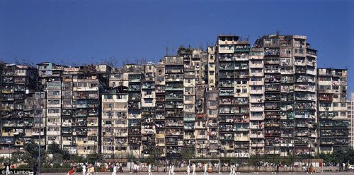 Chính quyền đã chi ra 350 triệu USD để đền bù cho những người dân sống tại khu ổ chuột.