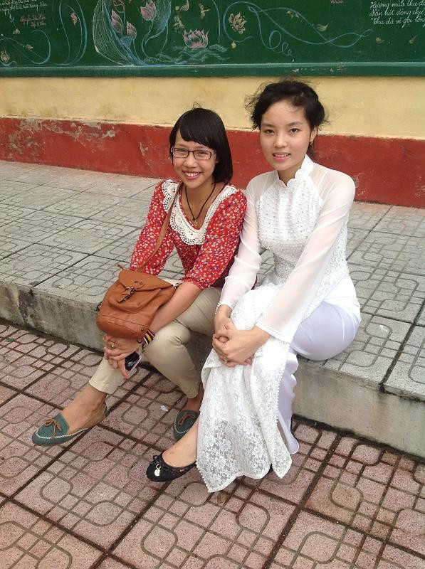 Trước khi đăng quang Hoa hậu Việt Nam 2014, Kỳ Duyên vẫn chỉ là cô nữ sinh ngây thơ, trong sáng như bao học sinh khác. Với hình ảnh này, khó có thể nhận ra đây chính là Hoa hậu Kỳ Duyên.