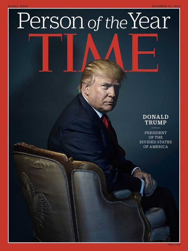Sau một cuộc bầu cử nhiều thị phi nhất trong lịch sử nước Mỹ, ông Donald Trump đã chính thức trở thành Tổng thống đời thứ 45 của Hoa Kỳ. Tạp chí Time đã bình chọn ông Trump là Nhân vật của năm với danh hiệu "Tổng thống của nước Mỹ chia rẽ". Nguồn: Time