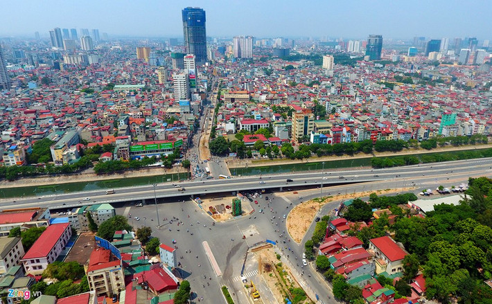 Ngã tư Cầu Giấy - Voi Phục khi hoàn thành sẽ trở thành nút giao 3 tầng khi dự án đường Vành đai 2 đã thi công xong tại khu vực này.