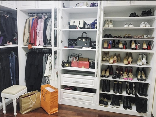 Một góc tủ đồ của Huyền My.