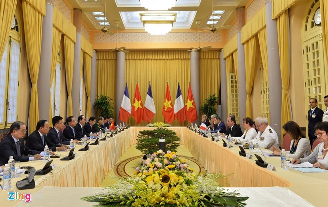 Quang cảnh buổi hội đàm giữa Chủ tịch nước Trần Đại Quang và Tổng thống Francois Hollande. Ảnh: Hoàng Hà.