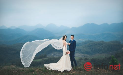 Khác với chụp ở công viên, ở vườn hoa chụp ảnh ở nghĩa trang cô dâu chú rể phải ăn mặc kín đáo thể hiện sự tôn nghiêm của mình.