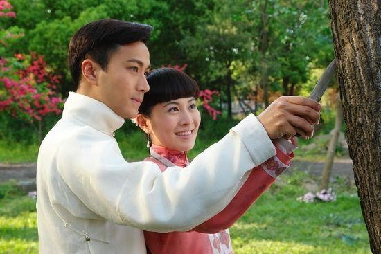 Năm 2011, Lưu Khải Uy quay phim Quốc sắc thiên hương cùng Diệp Tuyền. Lúc này báo chí đưa tin họ "phim giả tình thật".