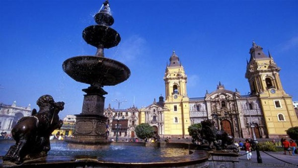 3. Lima, Peru Tính trung bình, người dân Lima được nghỉ phép 31 ngày mỗi năm, chưa kể các dịp lễ tết cấp quốc gia khác. Do đó, họ có thể dành nhiều thời gian đi khám phá các khu vực xung quanh, từ rừng nhiệt đới cho đến các bãi biển cát trắng.