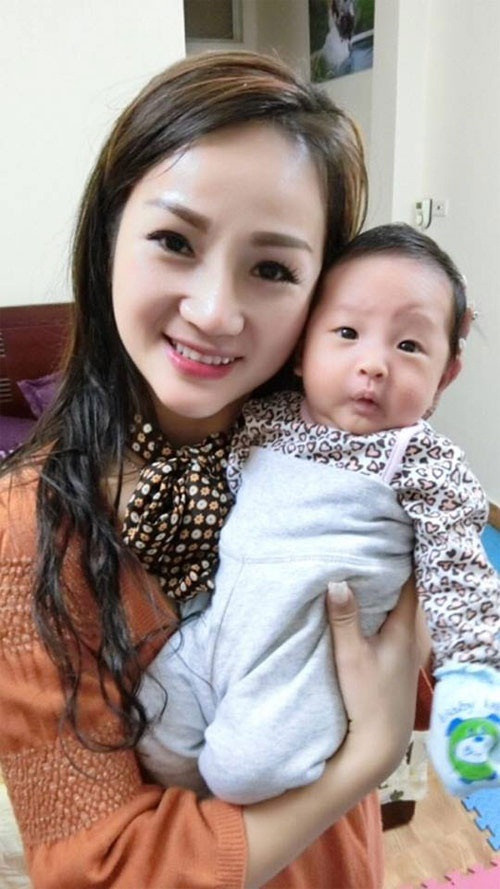 Cùng với gu ăn mặc sành điệu, chị Hương khiến không ít người phải ghen tị với ngoại hình của mình.