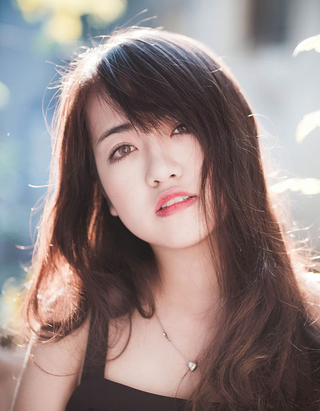 Hot girl Quỳnh Anh gợi cảm với mốt chụp ảnh "miệng cá".