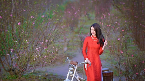 Chia sẻ về những điều đã làm được trong năm vừa qua cô gái trẻ này cho biết: “Năm vừa qua là một năm đáng nhớ và khá thành công với mình. Mình đã có cơ hội thử sức, trải nghiệm tại một cuộc thi lớn và quan trọng hơn nhờ cuộc thi đó mình đã có thêm những người chị em sẵn sàng ủng hộ, giúp đỡ nhau hết mình”.