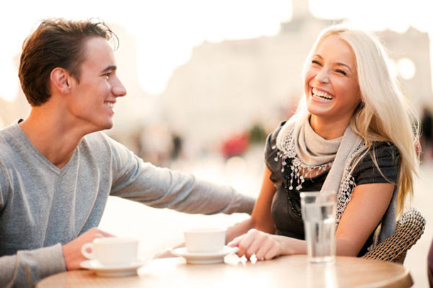 Vậy nên, đàn ông đa số sẽ mong muốn tìm được một cô gái có sự hài hước để yêu thương.