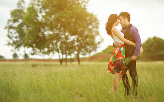 Trong cuộc đời mỗi người đều có rất nhiều những lần đầu tiên đáng để ghi nhớ: lần đầu gặp mặt, lần đầu cùng nhau đi dạo, nụ hôn đầu, hay là lần đầu cãi nhau.